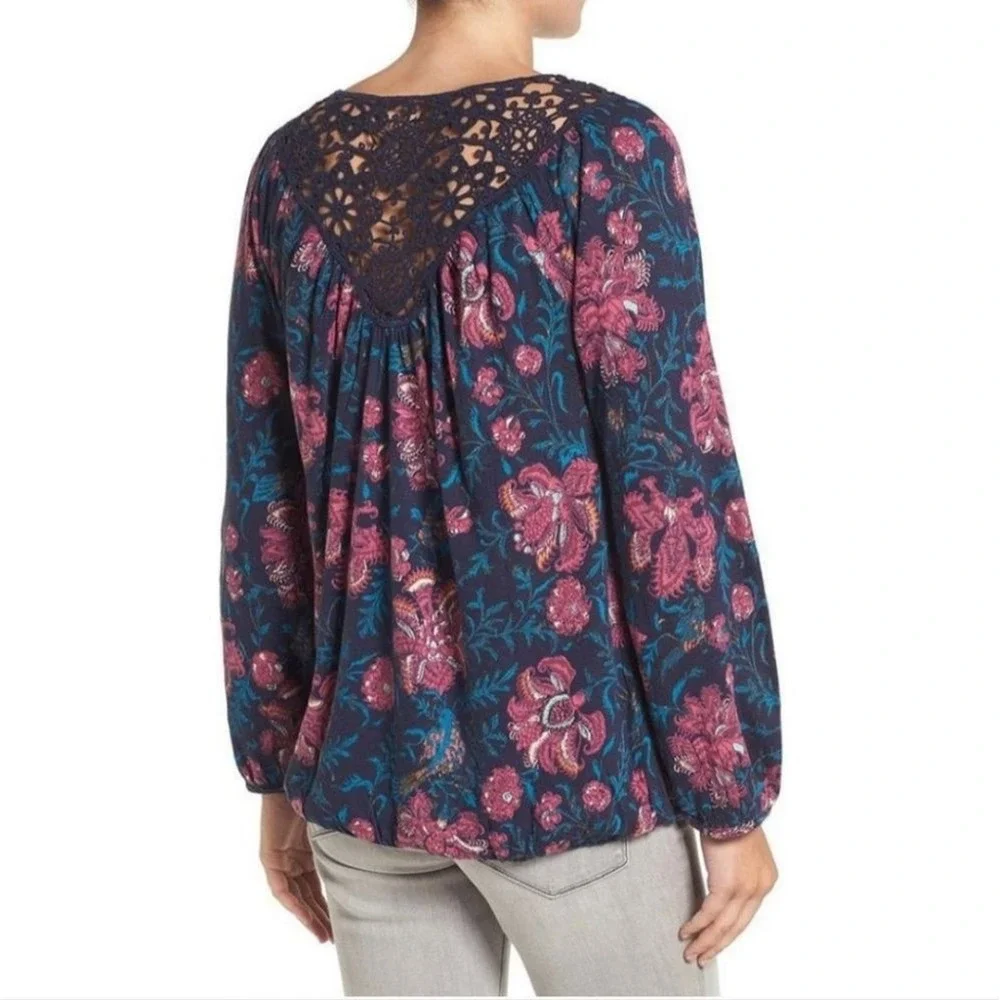 Lucky Brand Navy And Pink Floral‎ Katie Embroidered Crochet Lace Yoke Top Size M